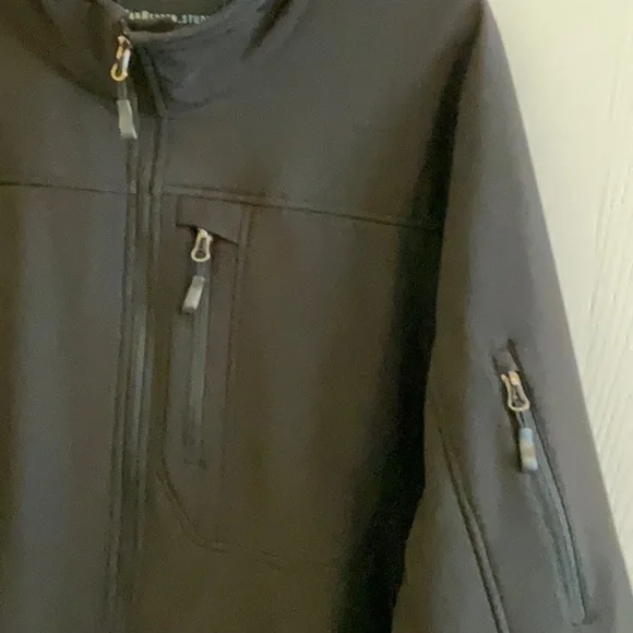 Soft Shell Jacket - Picture 3 of 10